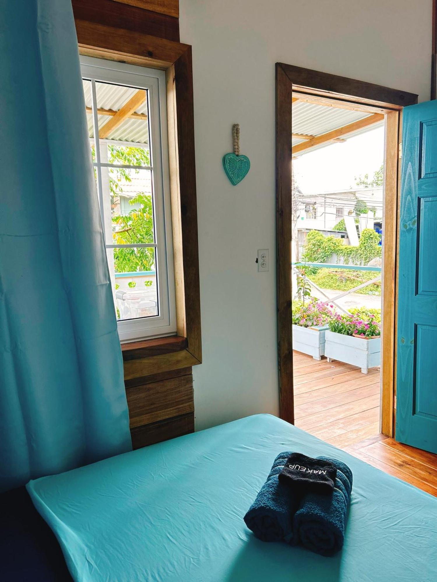 Casa Pelicano Bocas del Toro Extérieur photo